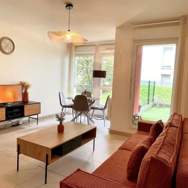 Welcome to Paris ! T3 super cosy, parking, terrasses, idéal 1-6 personnes, 8 min to Paris，位于圣吉欧梅斯的酒店