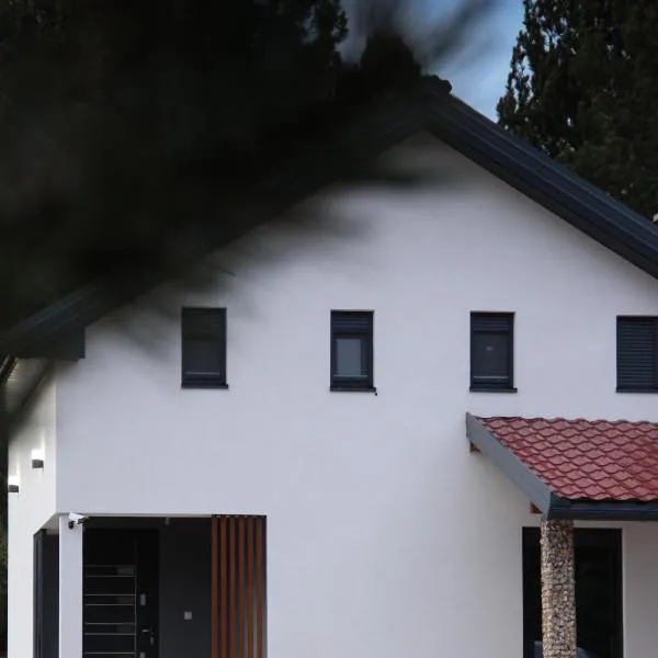 The Rest Nest, hotel in Risovac
