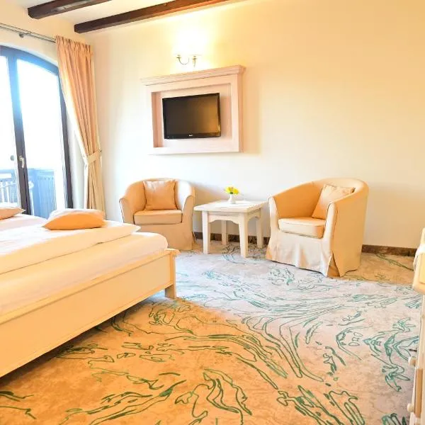 Natura Family Resort, hotel em Avrig