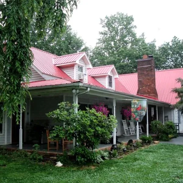 Blue Ridge Manor Bed and Breakfast, hotel di Fancy Gap