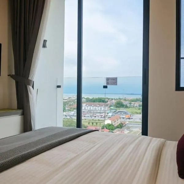 PD D'Wharf High Floor Studio With Private Entrance And Seaview Balcony، فندق في بورت ديكسون
