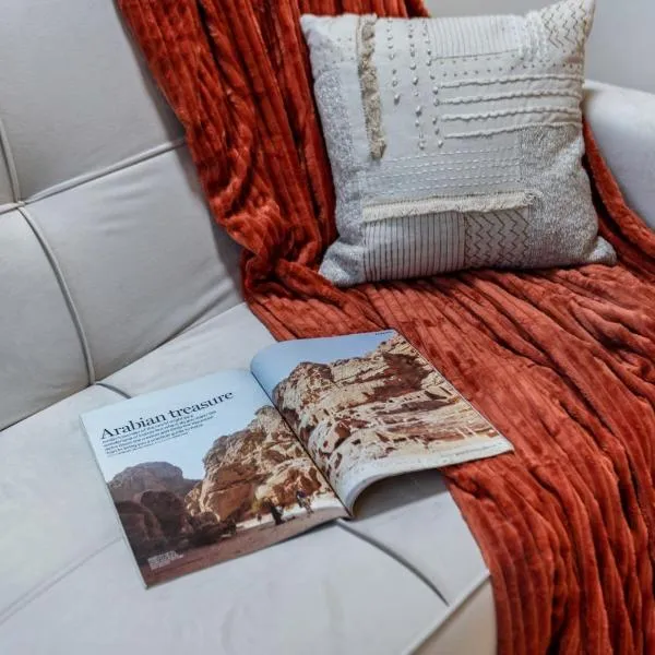 The Living khorfakan Cornish 2, ξενοδοχείο σε Khor Fakkan