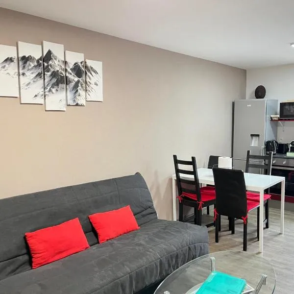 Villa Blanche appartement 2, viešbutis mieste Le Mon Doras