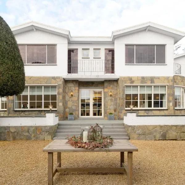 Parkvilla Vakantiehuis voor 22 personen, hotel en Heusden-Zolder