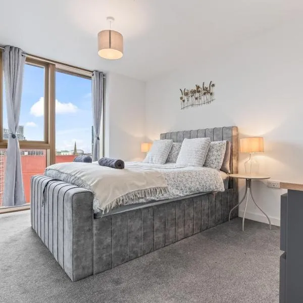 NEW 1 bed Central Birmingham Fast Wi-Fi, Smart TV, hotel in Birmingham