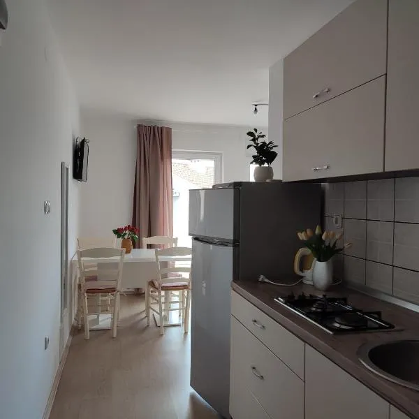 Villa Ivka - 100 m do plaže uvala Soline - KRK, hotel i Malinska