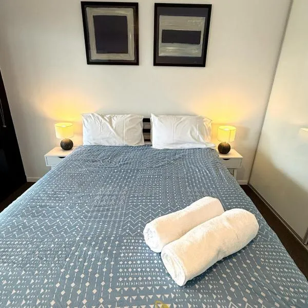 Beauty in Blue! 1Bd 1Bth 1Csp - CBD Location, hotelli kohteessa Canberra