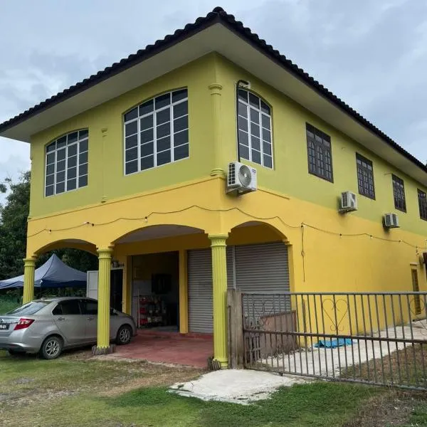 OYO 91250 Roomstay Awie, hotel i Kuala Terengganu