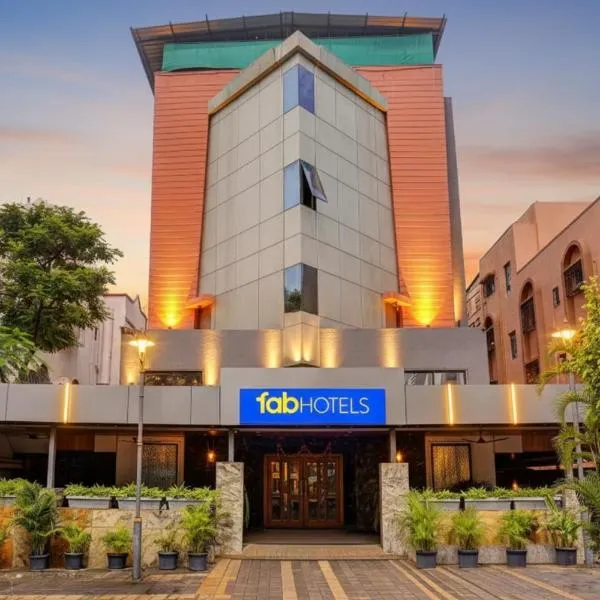 FabHotel Ratna Regency, hotel u gradu Chinchwad
