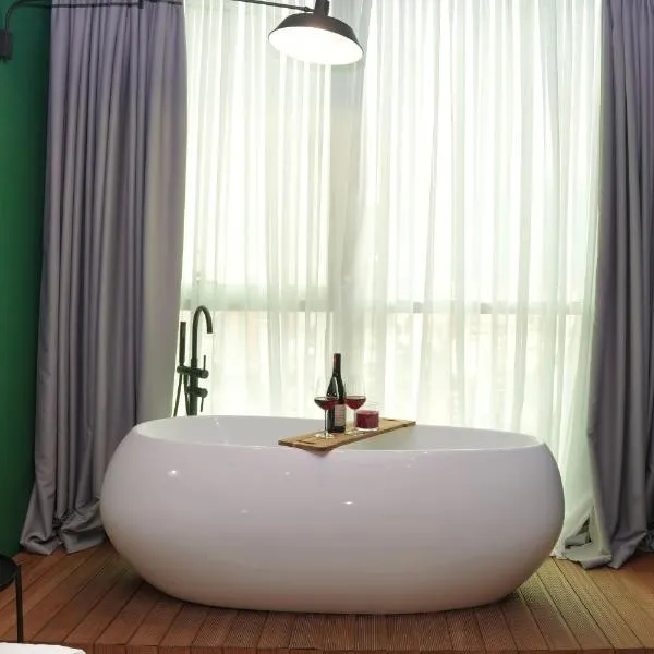 Ambassador Skyline Apartments，位于地拉那的酒店