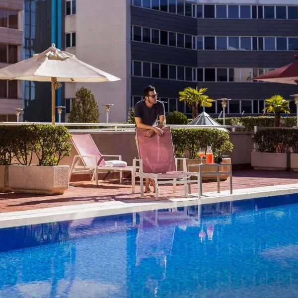 Pullman Madrid Airport & Feria, Hotel in Madrid