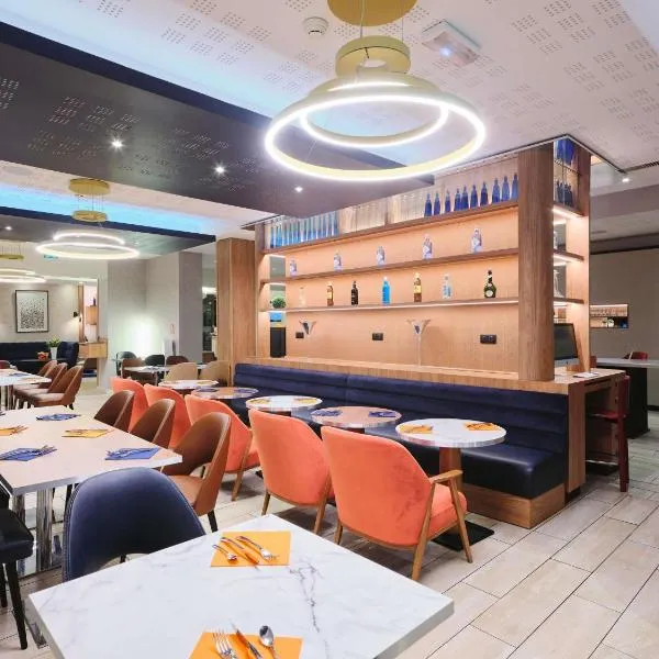 Mercure Chartres Centre Cathedrale, hotel v destinaci Chartres