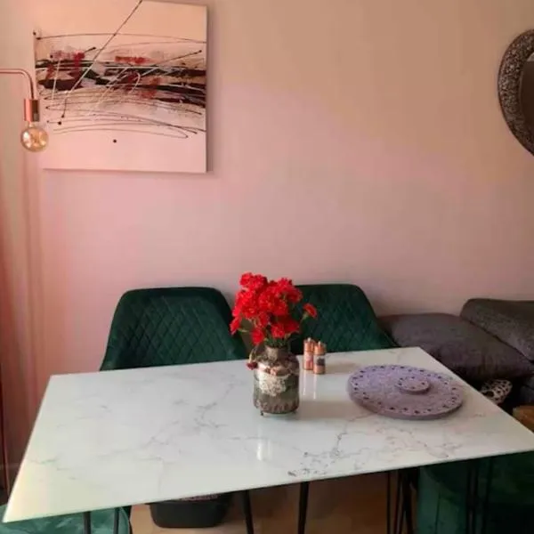 City Centre Double Room, hotel v destinaci Glasgow