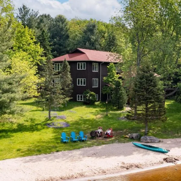 Fairy Bay Lakehouse, hotel in Huntsville