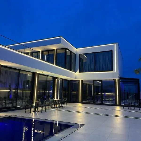 Infinity Villa, hotel in Rrushkull