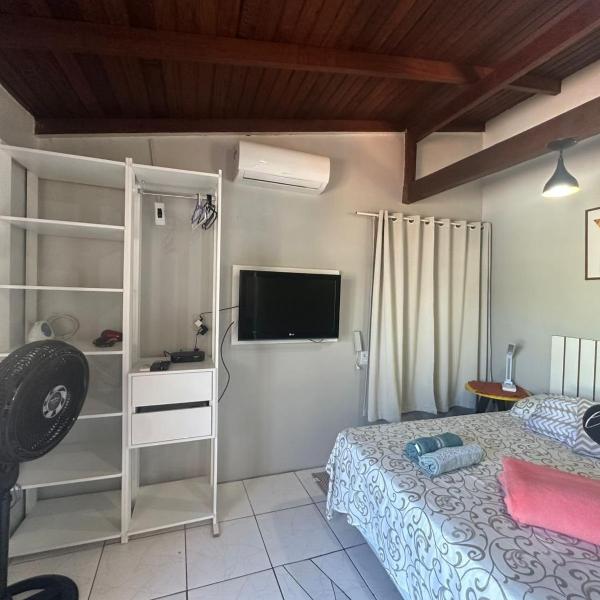 Apto com A/C, estacionamento, bem localizado - Foto 5