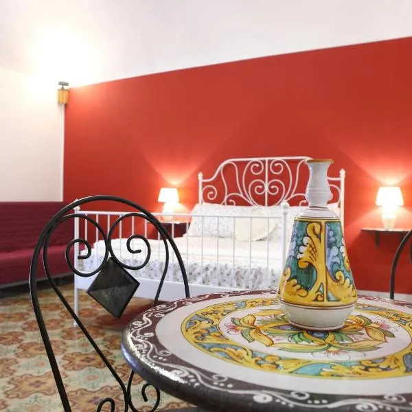 B&B Maia House, hotel v destinácii Santo Stefano di Camastra