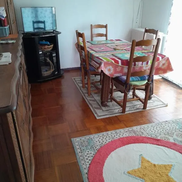 Spacieux appartement 4 pieces, hotel a Beauvais