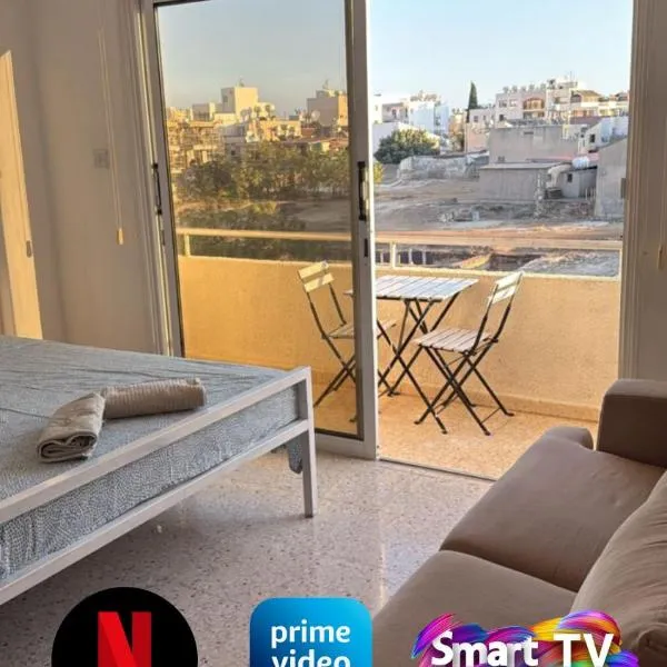 Larnaca Ancient View Rooms With Smart TV & Netflix, ξενοδοχείο στη Λάρνακα
