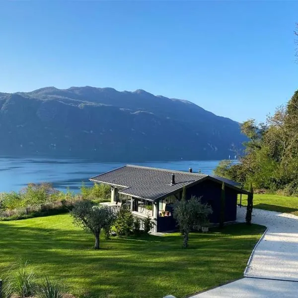 Le Cabanon du Lac, Aix-les-Bains، فندق في Tresserve