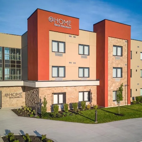 @HOME by Best Western Walkerton, hotel em Walkerton