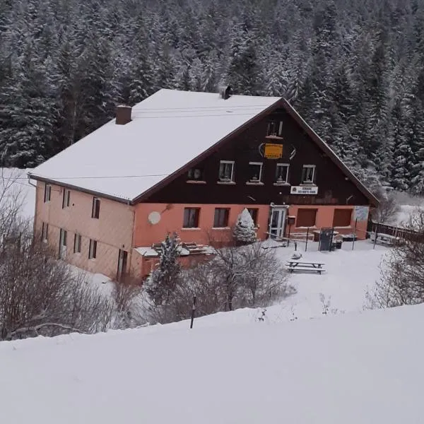 Domaine Des Hauts Viaux، فندق في لابريس