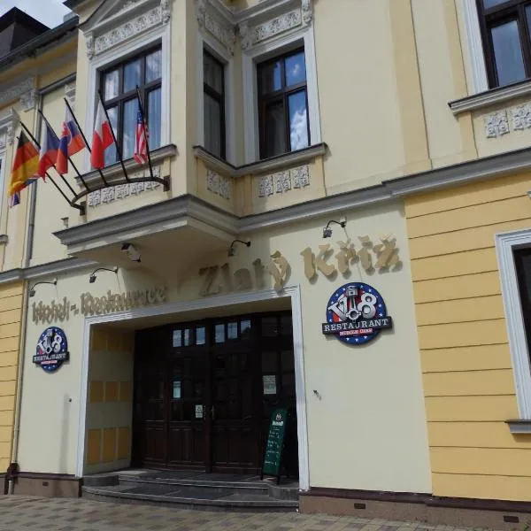 Hotel Zlatý Kříž, hotel en Teplice