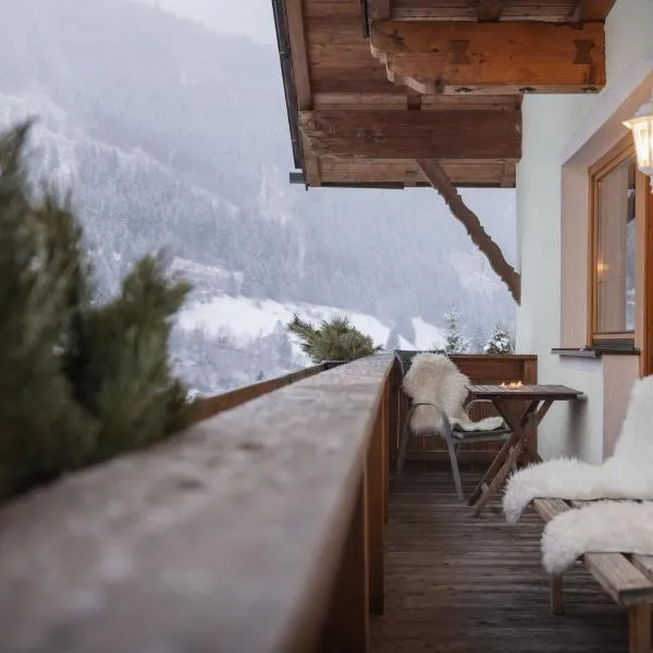 Haus Alpenkönig super Lage zum Skilift Stubaier Gletscher, hotel in Neustift im Stubaital