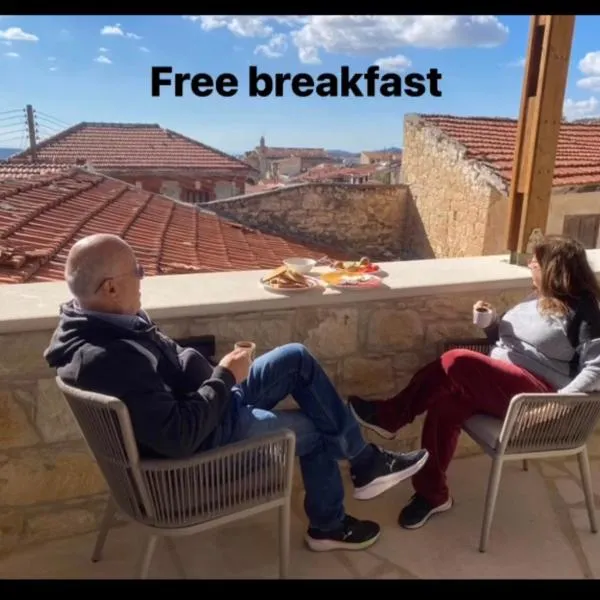 Vouni Calais, ξενοδοχείο στο Βουνί