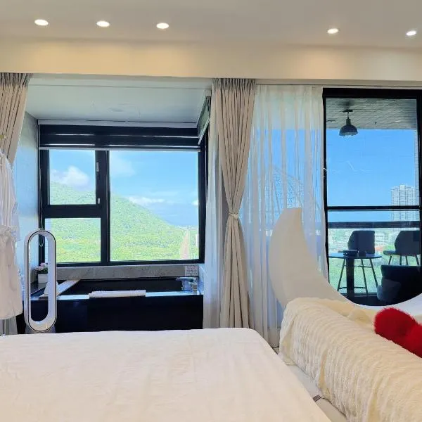 拾月頭城無邊際游泳池溫泉房, hotel Toucsengben