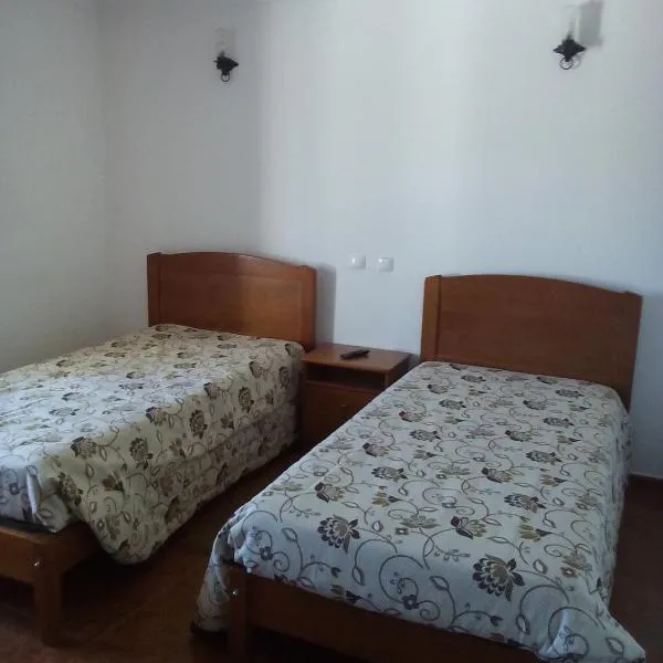 A Casa, hotel in Portel