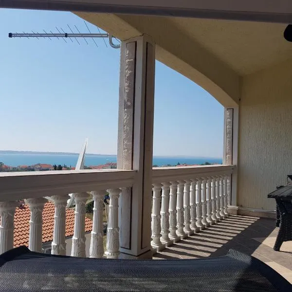 Elizabeta Apartments, hotel v destinaci Nin