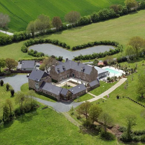 Domaine De Kermodest, hotel v destinaci Quemper-Guézennec