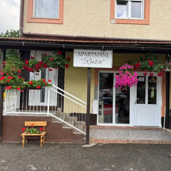 Apartmani Ruza、クラスノ・ポーイエのホテル