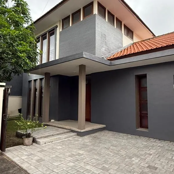 Villa Rob, hotel in Kerobokan