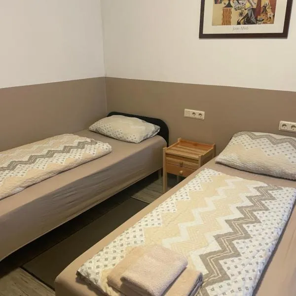 LIVI Hostel und Pension, hotel in Dortmund
