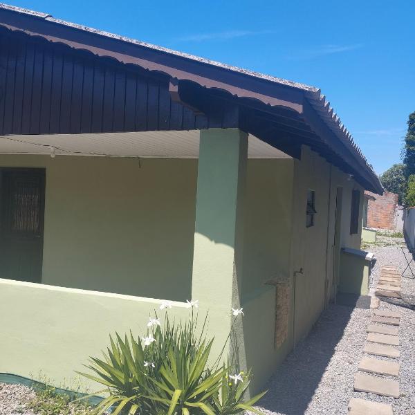 Casa inteira com pátio
