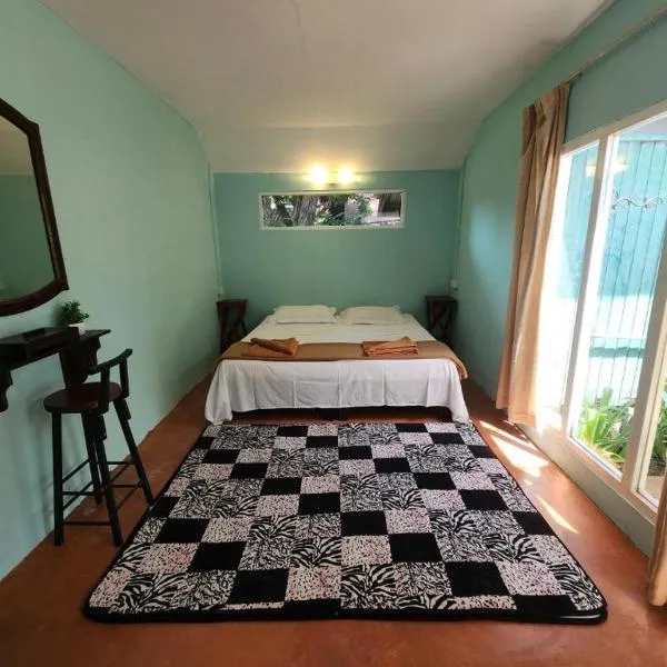 Blissful Garden Chalet Langkawi, hotel in Pantai Cenang