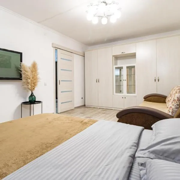 Квартира рядом с Усолкой Сатпаева 348, hotel di Pavlodar