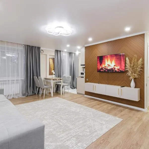Апартаменты со свежим ремонтом، فندق في بافلودار
