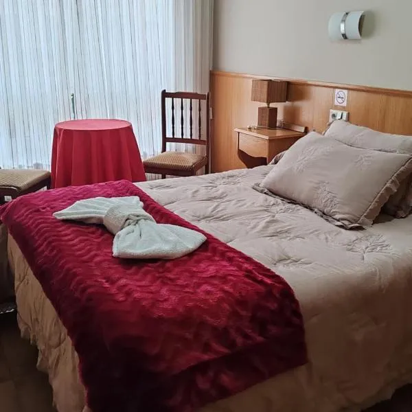 Hostal Ponte Dos Santos, hotell sihtkohas Ribadeo