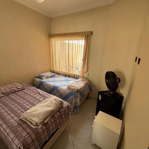 Casa com piscina em condomínio - Foto 2