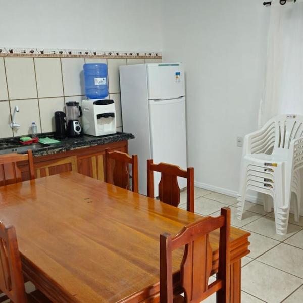 Single-story house with pool and barbecue area - Foto 5