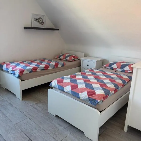 Sweet Home Appartements 2، فندق في بوتروب