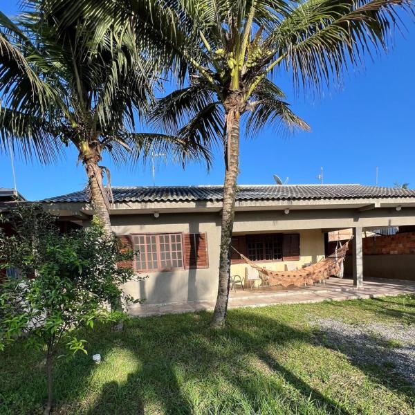 Linda casa na Praia de itapema do Norte em Itapoa Santa Catarina SC