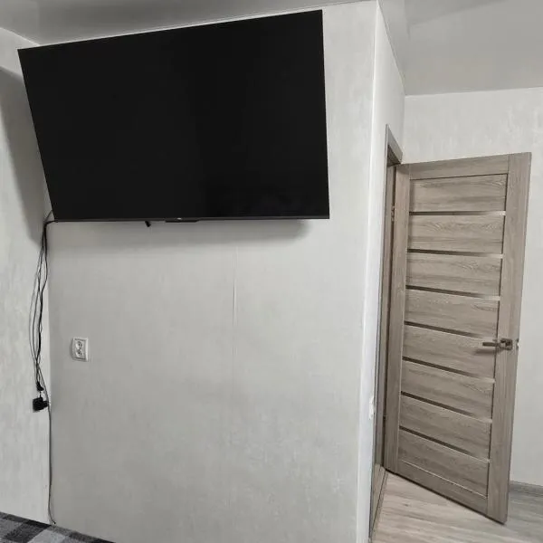 1 кімнатна квартира в центрі міста, hotel v destinaci Sumy