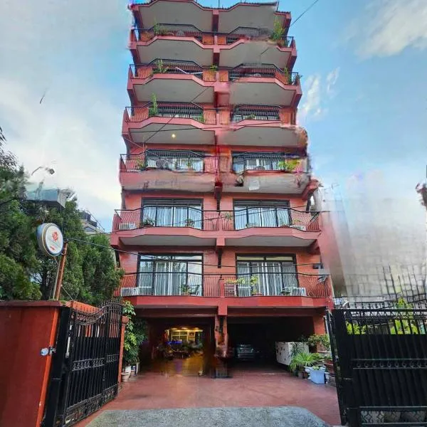 Viesnīca Sagarmatha Apartment Hotel pilsētā Patana