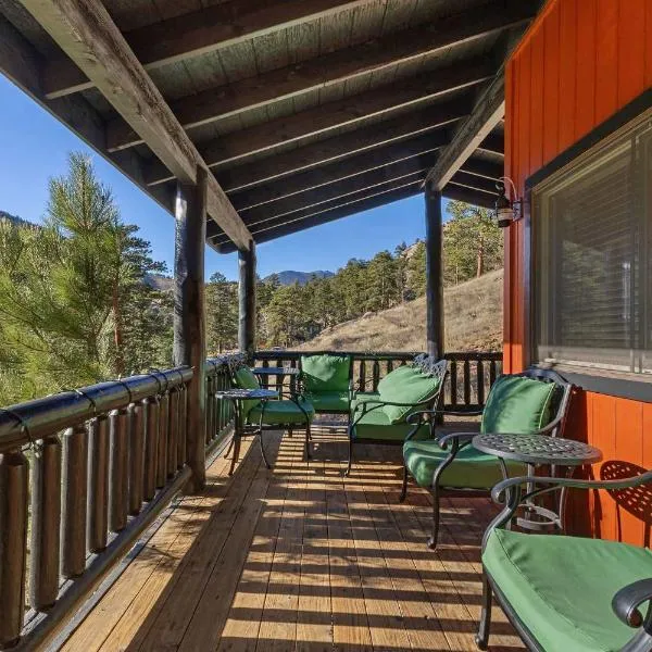 Cabin 9- Spacious cabin- 4 King beds- 2 baths, отель в городе Эстес-Парк