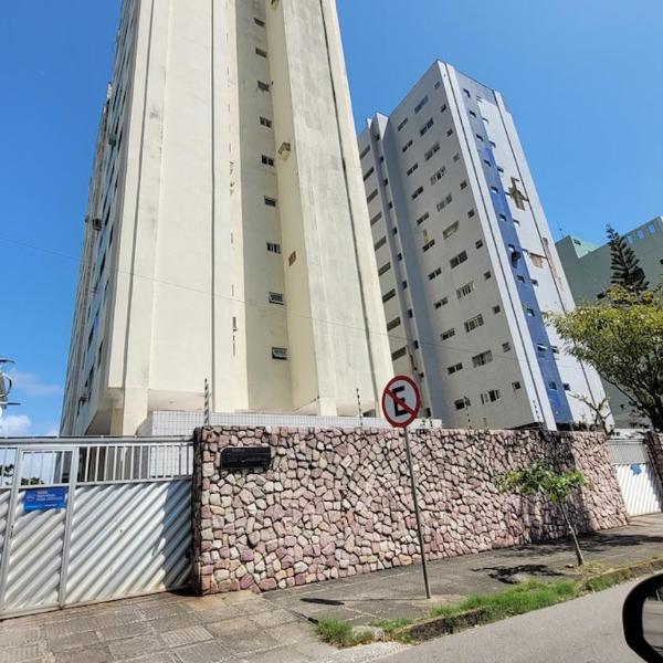 Apartamento tipo Studio, perto da Praia e do Shopping Rio Mar