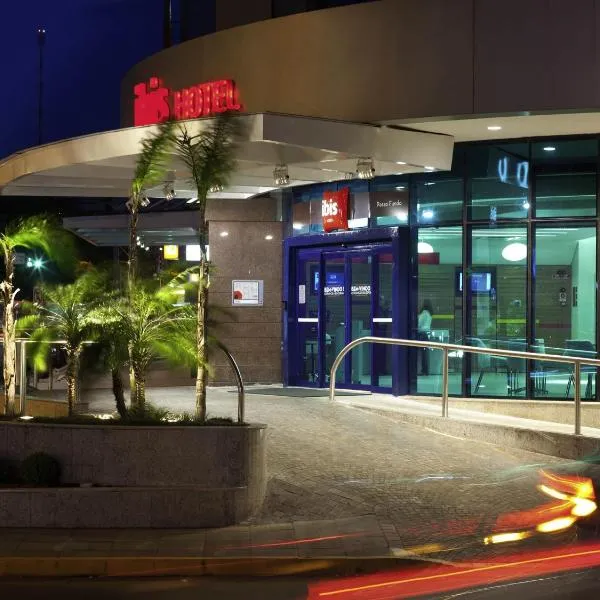 ibis Passo Fundo Centro、パソ・フンドのホテル